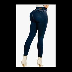 Aranza butt lifting jeans